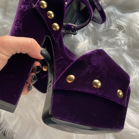 Giuseppe Zanotti Purple Velvet Heels - Picture 13 of 17